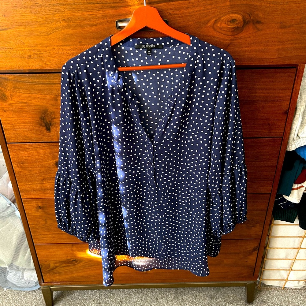 Plus 2x blouse 19 Cooper navy blue polka dot